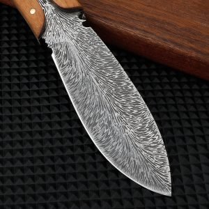 Feathered straight knife